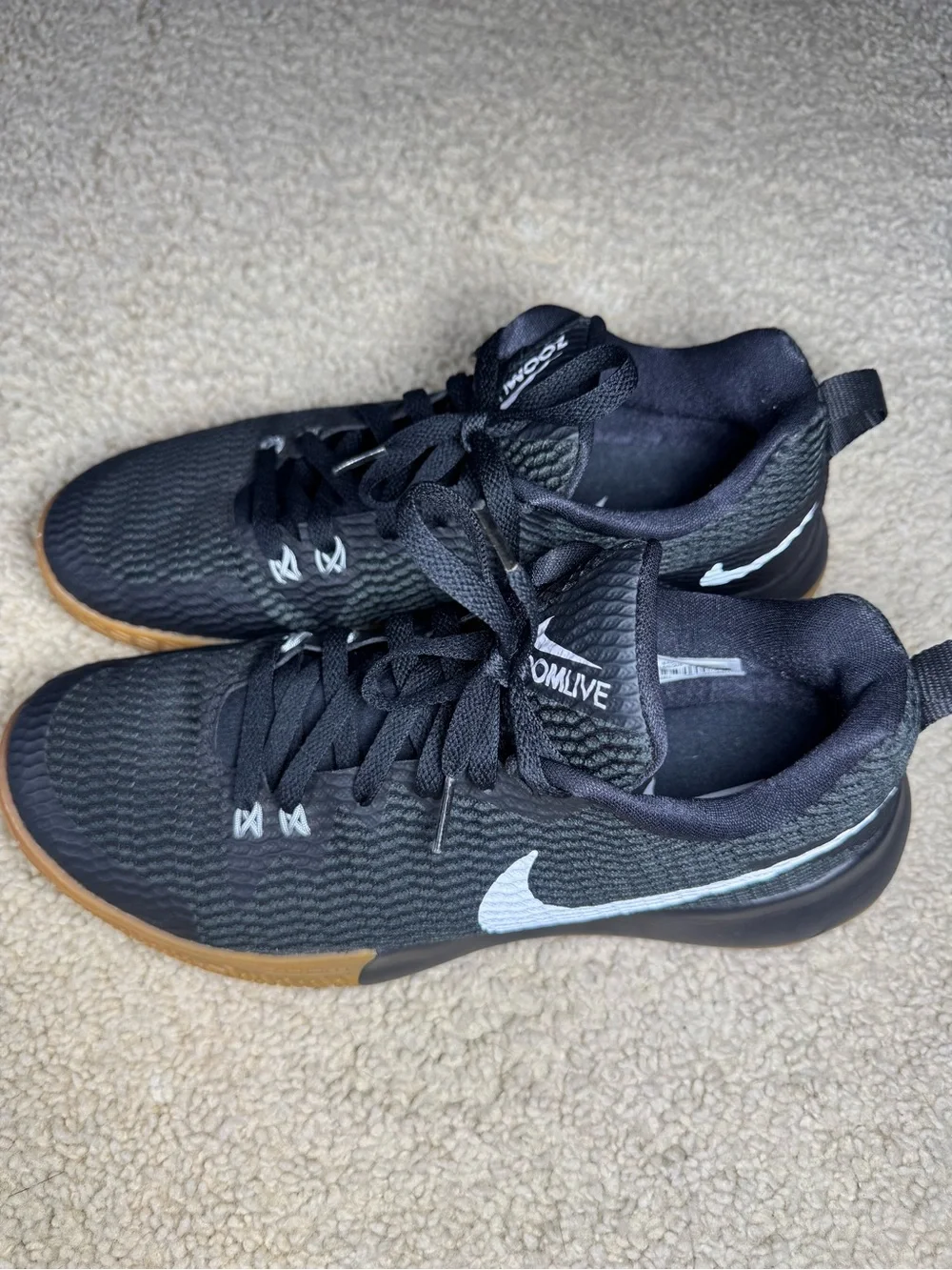 Nike Zoom Live 2 Mens Black Gum Sole Running Sneakers Size 9.5